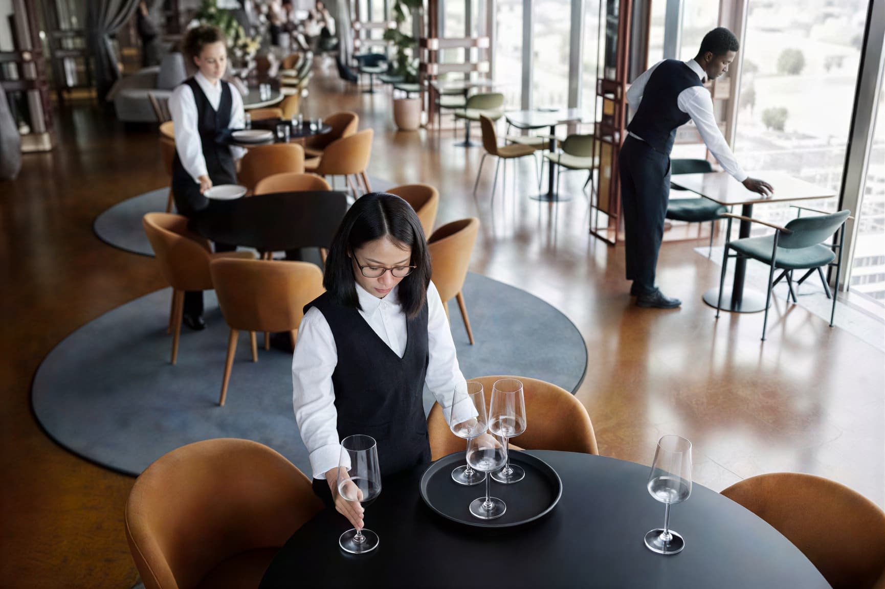 Restaurants & Cafés